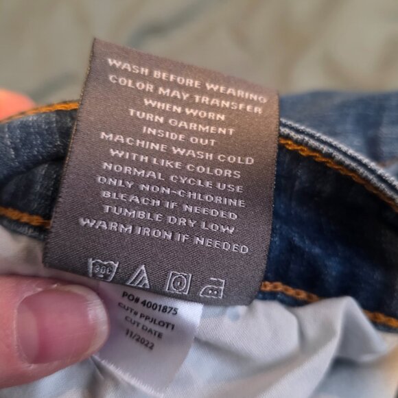 Torrid Distressed Denim Shorts with Button Fly, size 20 - Picture 7 of 7